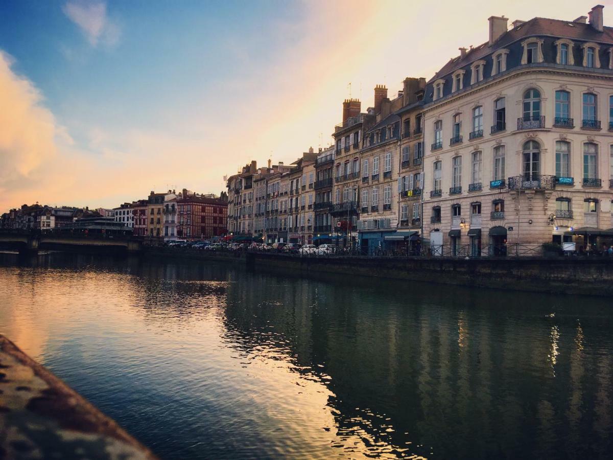 Hotel Le Port Neuf Bayonne Kültér fotó